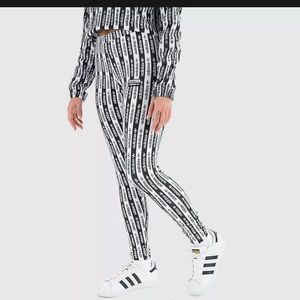 Adidas black and white Striped logo set